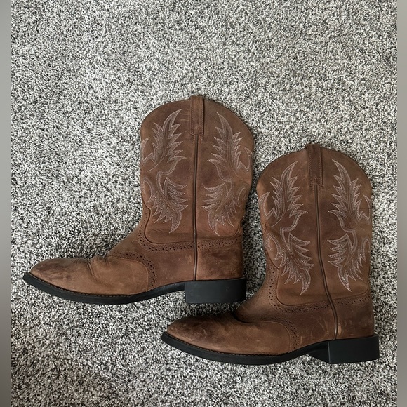 Ariat Heritage Stockman Round Toe Boots - Picture 1 of 6